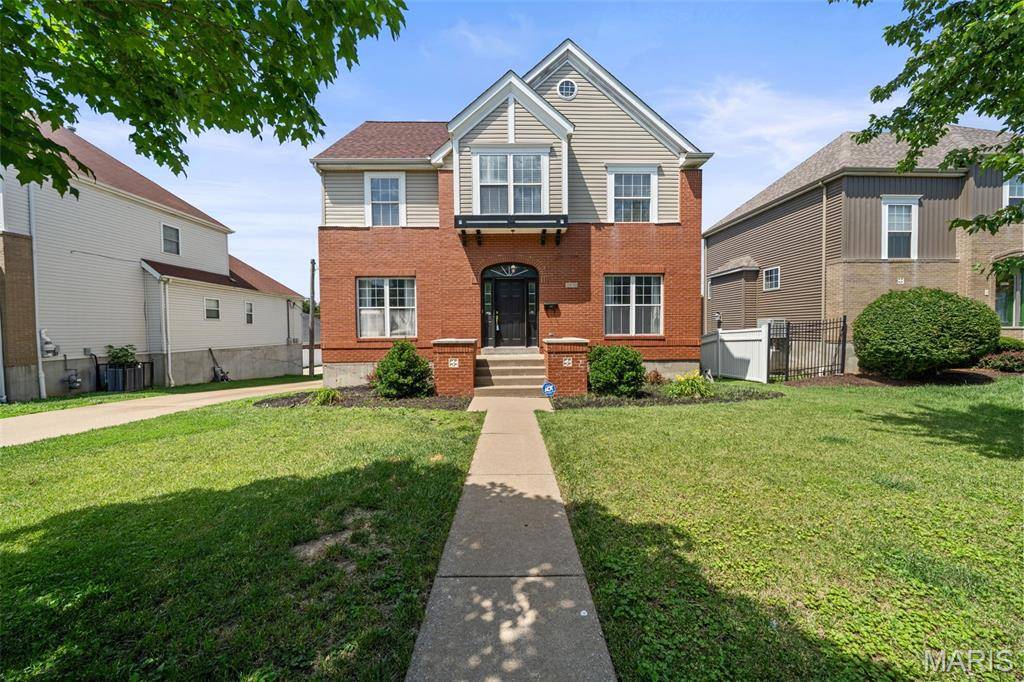 2915 Saint Vincent AVE, St Louis, MO 63104