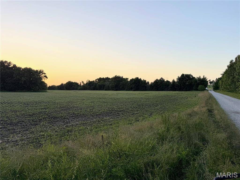 xx Mockingbird Hill Ln, Kirksville, MO 63501