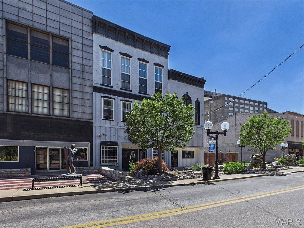 119 W 3rd ST, Alton, IL 62002