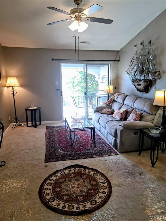 16518 Victoria Crossing DR #J, Wildwood, MO 63040
