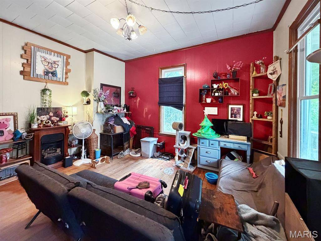 1115 S Carolina ST, Louisiana, MO 63353