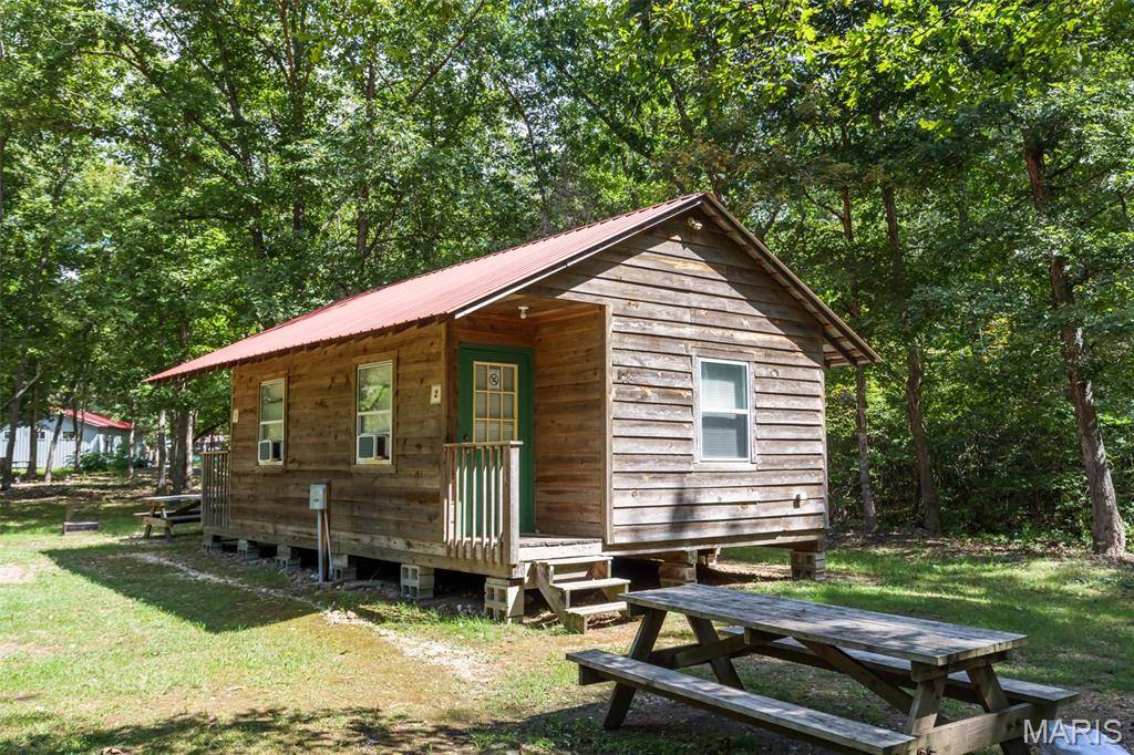 628 County Road 200, Lesterville, MO 63654
