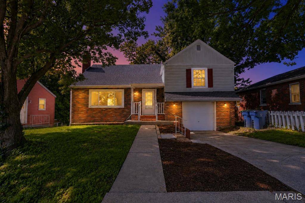 738 Bond AVE, Collinsville, IL 62234