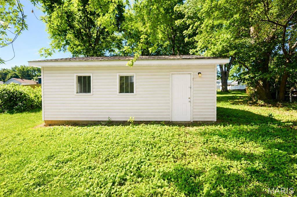 738 Bond AVE, Collinsville, IL 62234