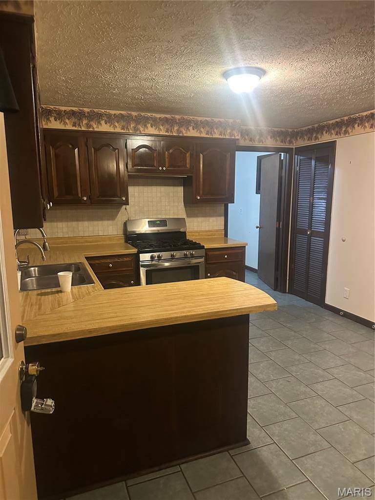 527 State Highway KK, Fordland, MO 65652