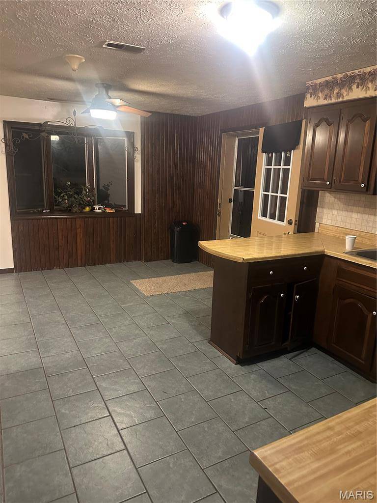 527 State Highway KK, Fordland, MO 65652