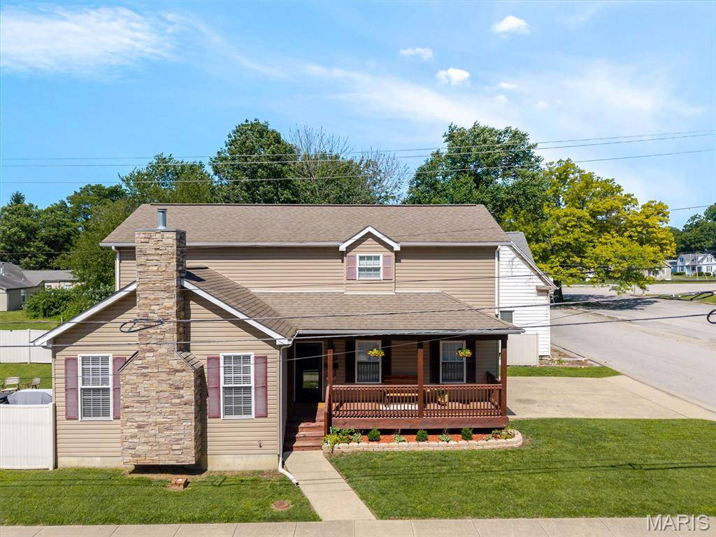 109 N Market ST, Mascoutah, IL 62258