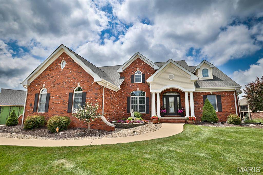101 Waterfall CT, Glen Carbon, IL 62034