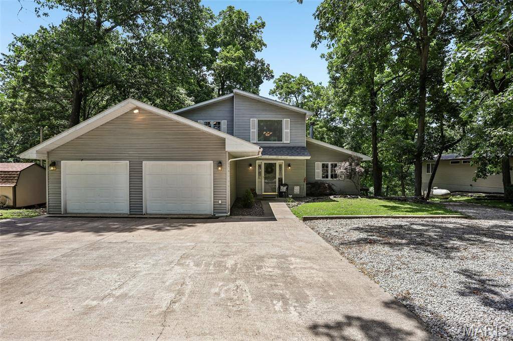 111 Solar CIR, Litchfield, IL 62056