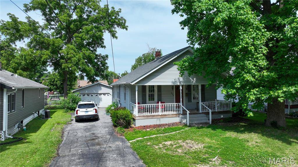 208 Wisconsin AVE, Alton, IL 62002