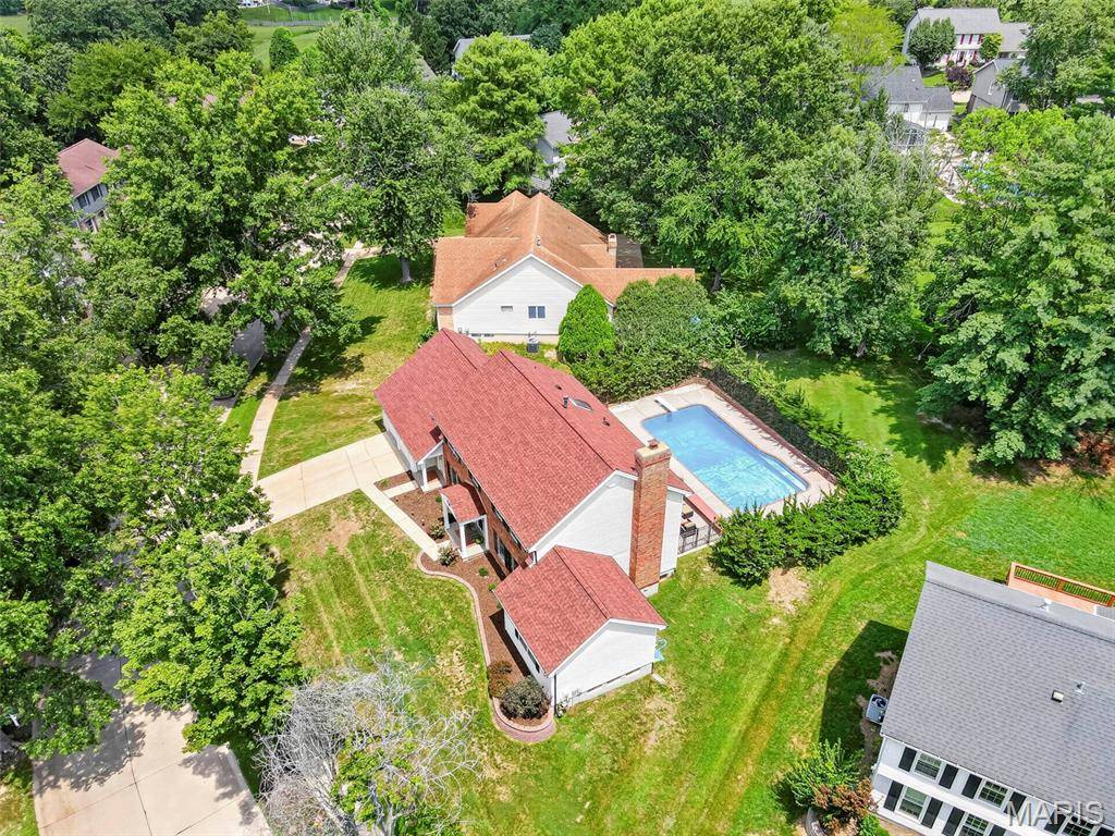 2024 Meadowbrook Way DR, Chesterfield, MO 63017