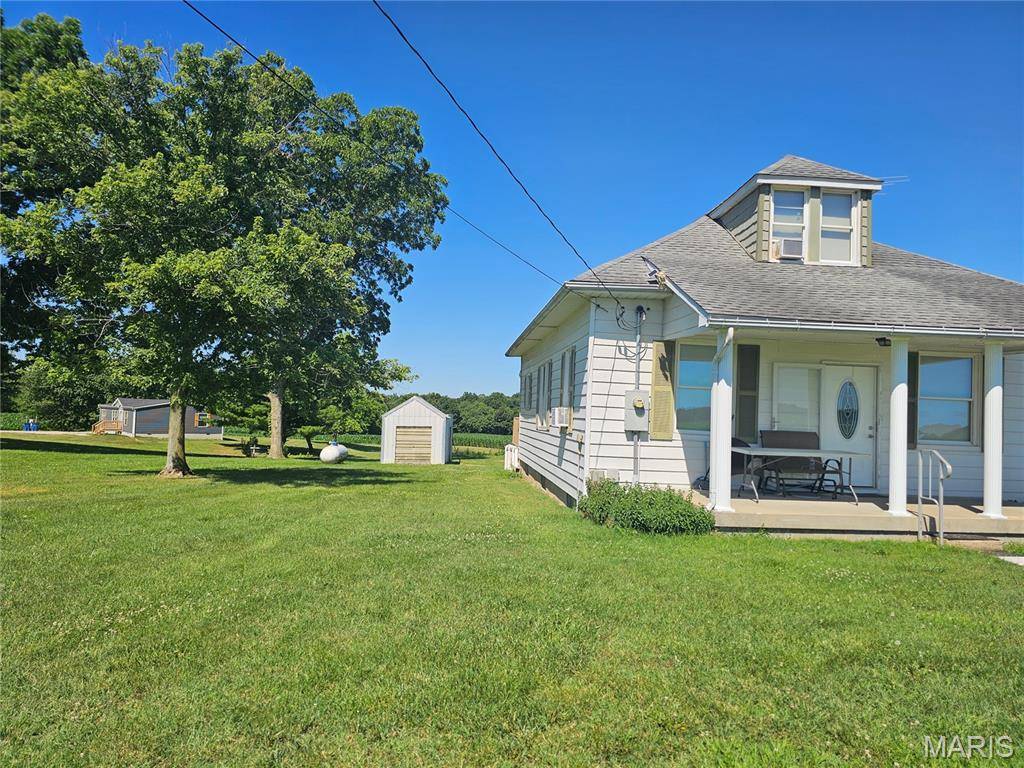 4511 Chester RD, Chester, IL 62233