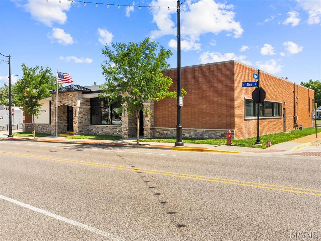 216 N Main ST, Columbia, IL 62236