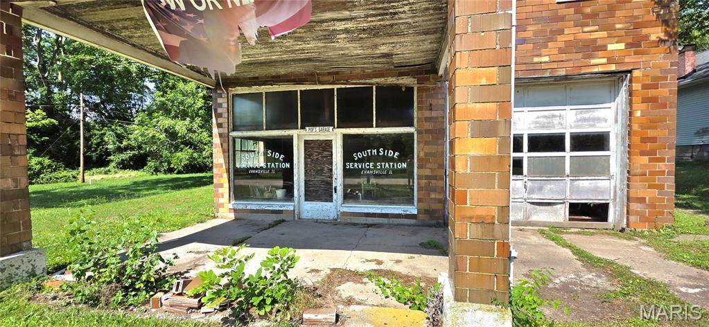 411 Church ST, Evansville, IL 62242