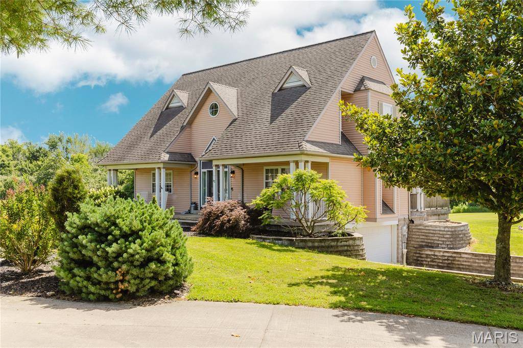 42 Hickory Street, Nashville, IL 62263