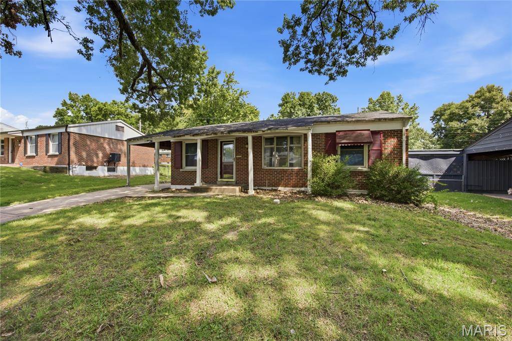 1745 Foley DR, St Louis, MO 63136