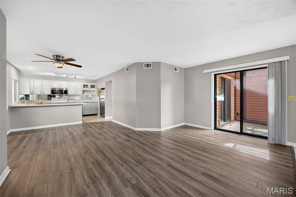408 Kipling WAY #A, Weldon Spring, MO 63304