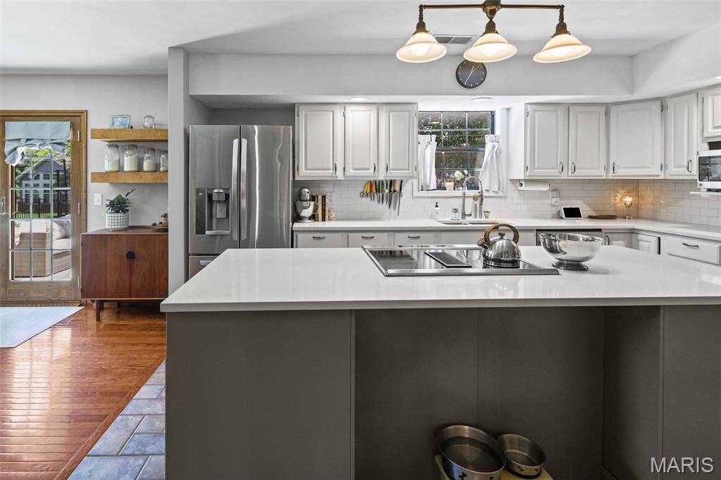 404 Hunters GLN, Belleville, IL 62220
