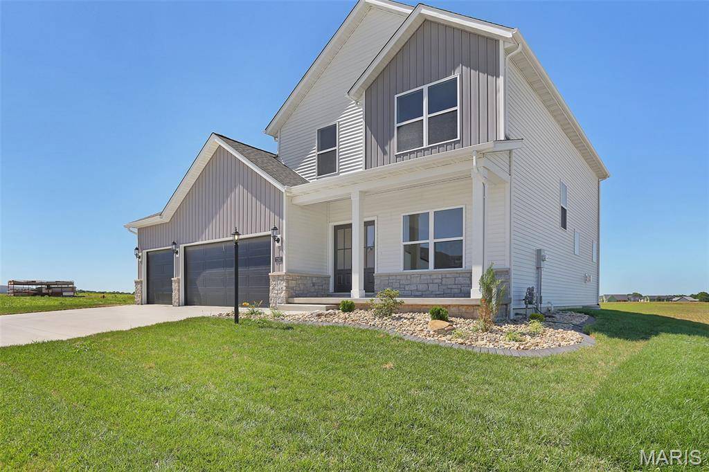 7207 Raleigh DR, Glen Carbon, IL 62034
