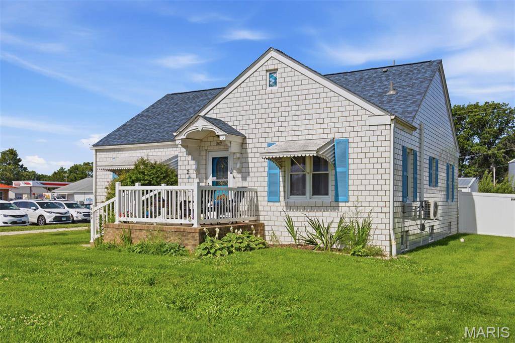 209 S Broadway, Hoffman, IL 62250