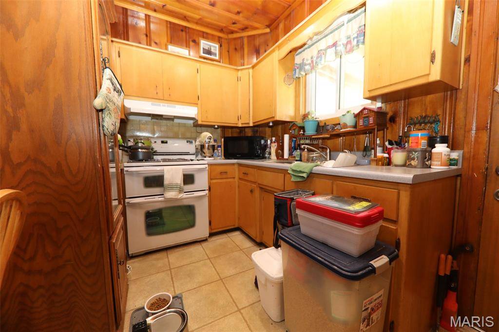 345 N Aurora ST, Collinsville, IL 62234