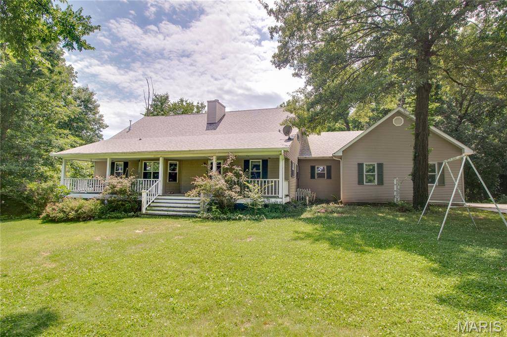 420 Ellison ST, Carlinville, IL 62626