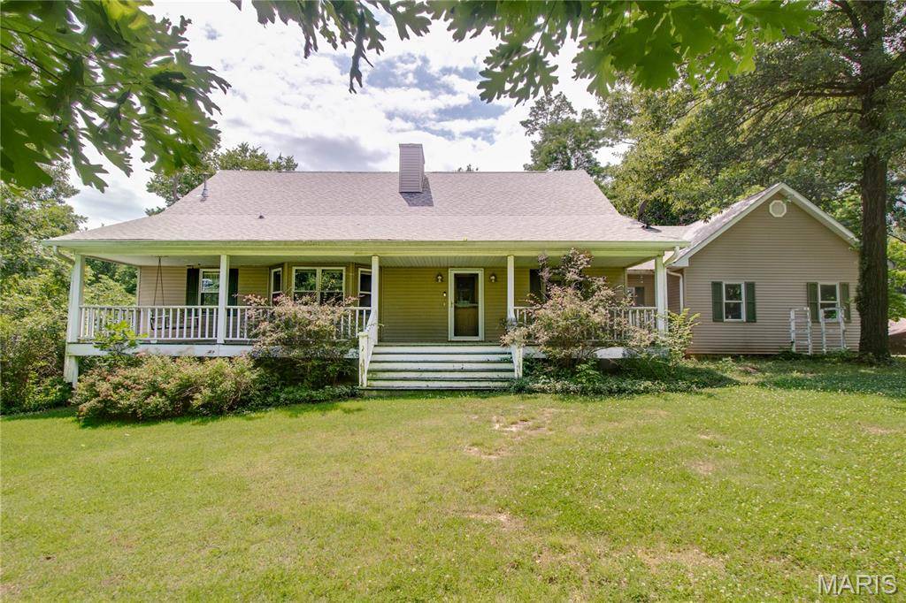 420 Ellison ST, Carlinville, IL 62626
