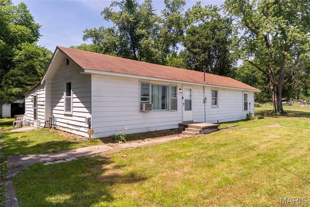 1399 7th ST, Murphysboro, IL 62966