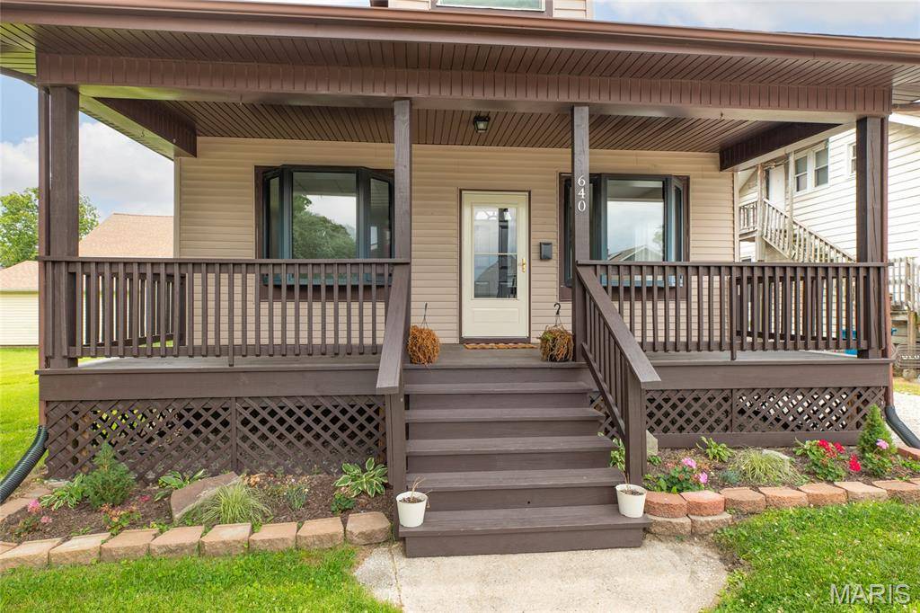 640 E Ferguson AVE, Wood River, IL 62095