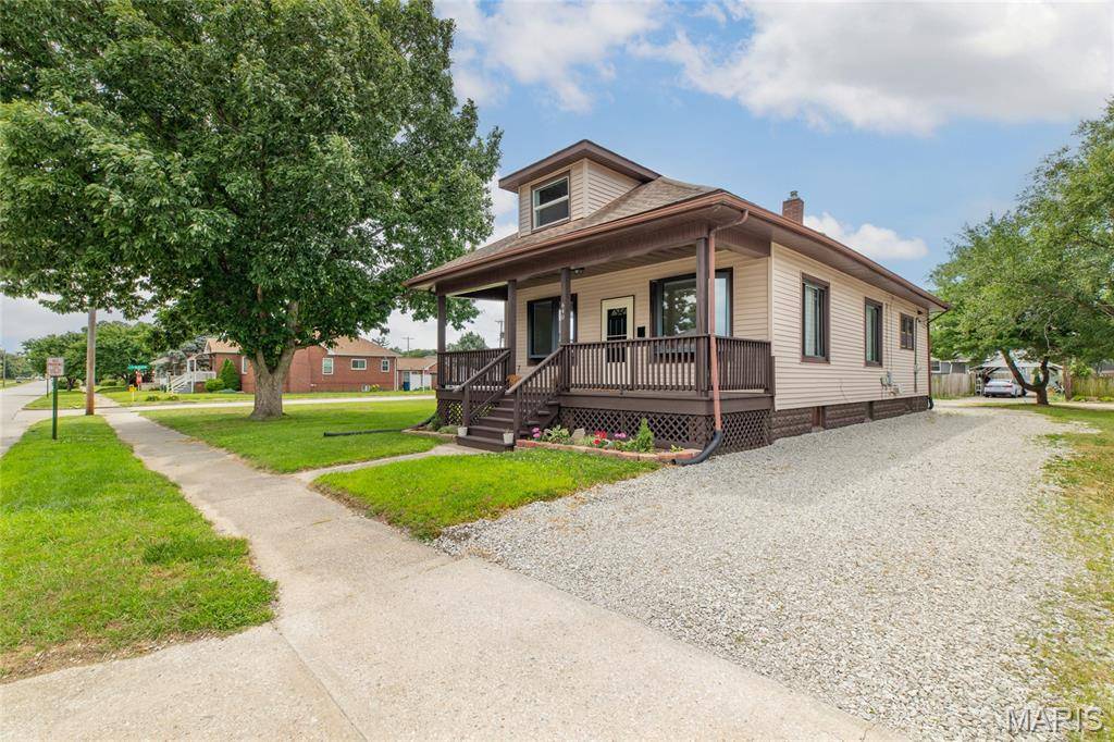 640 E Ferguson AVE, Wood River, IL 62095