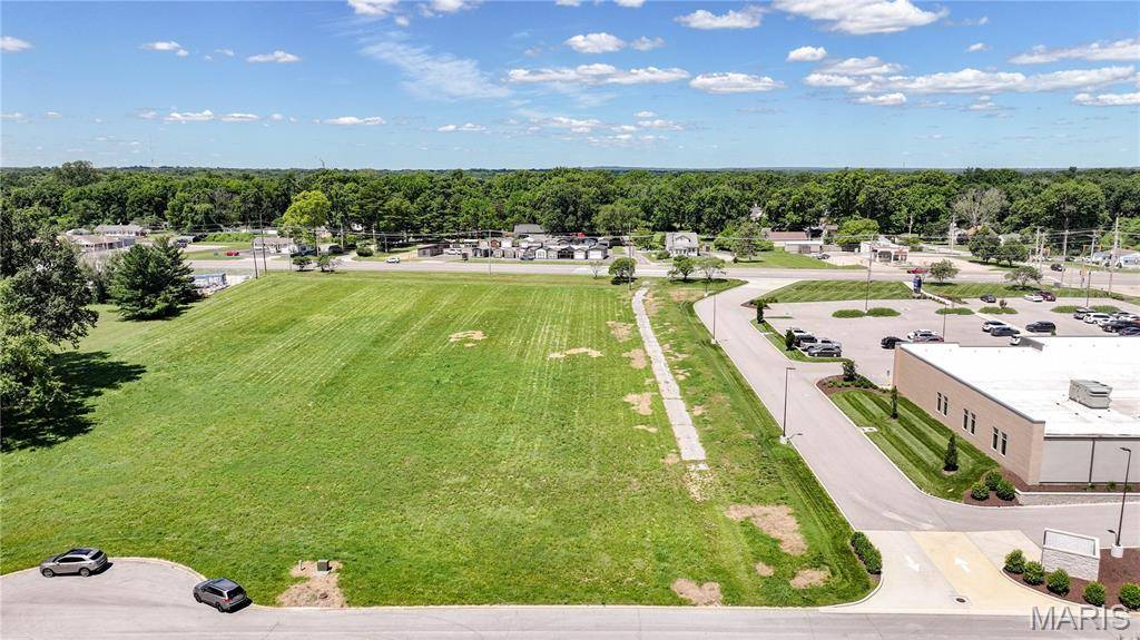 0 Mae DR, Godfrey, IL 62035