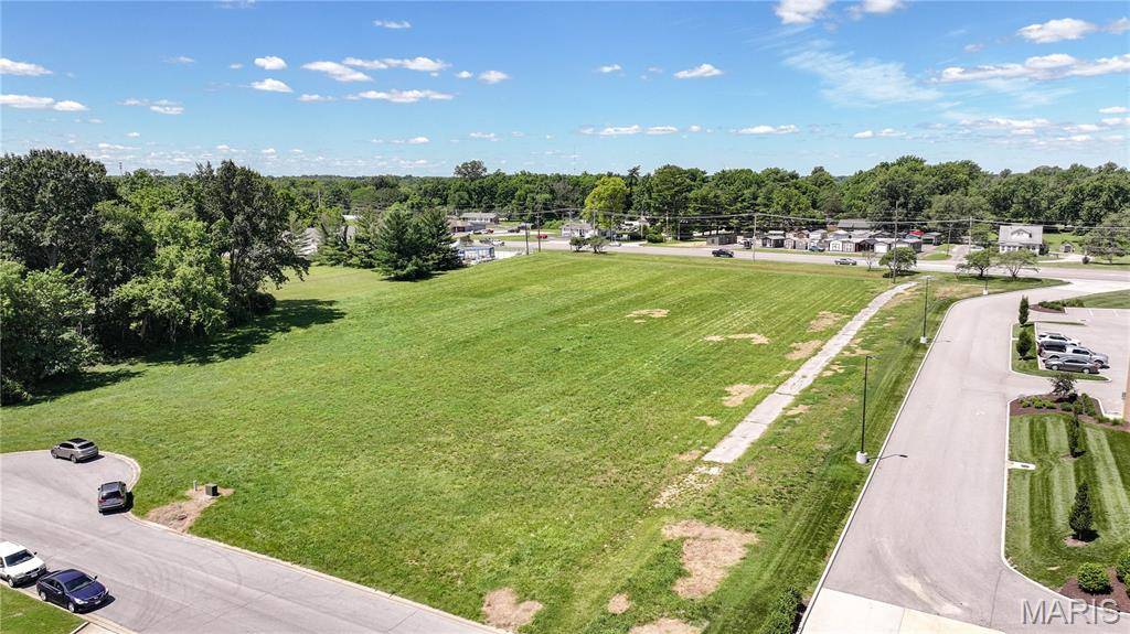 0 Mae DR, Godfrey, IL 62035