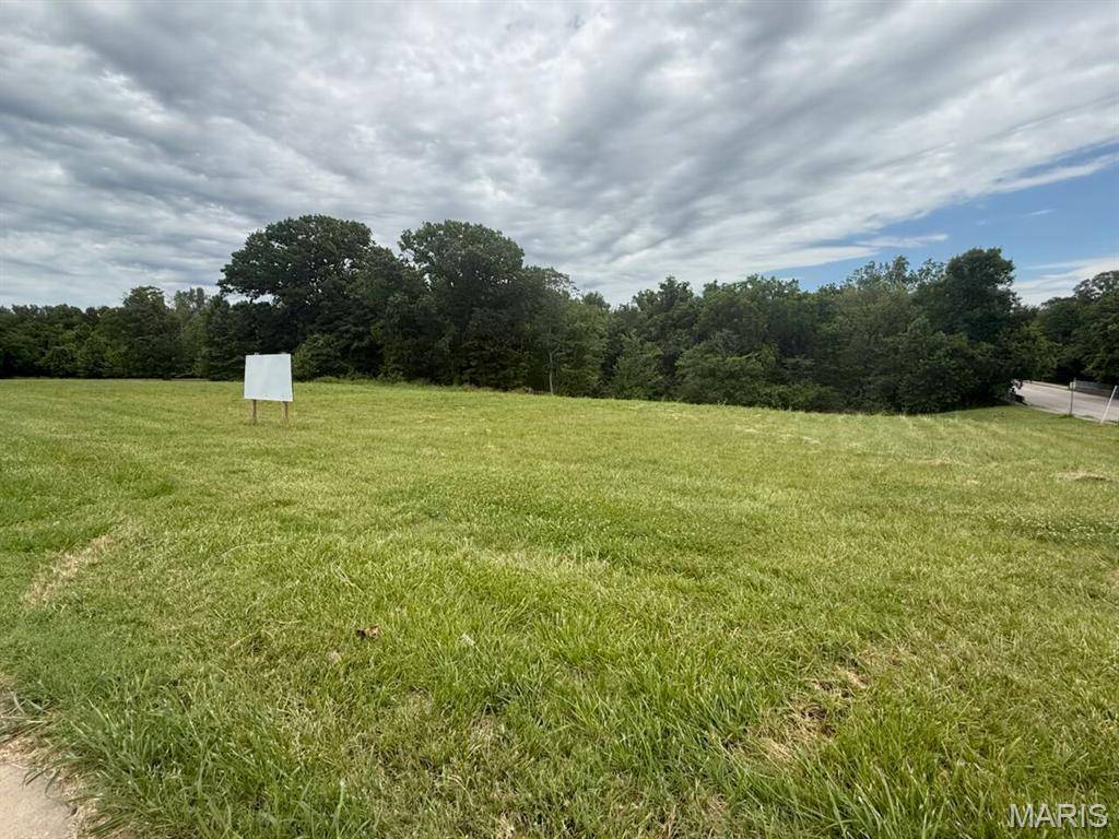 1000 N Mount Auburn (lot A) RD, Cape Girardeau, MO 63701