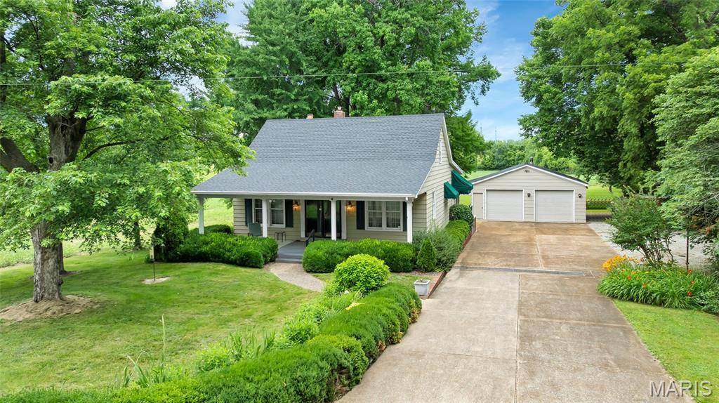 2049 Mullins Creek RD, Dupo, IL 62239