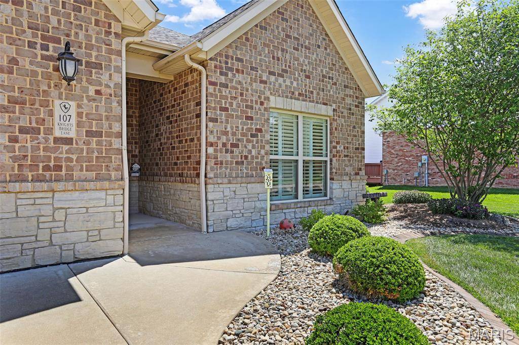 107 Knights Bridge LN, Edwardsville, IL 62025