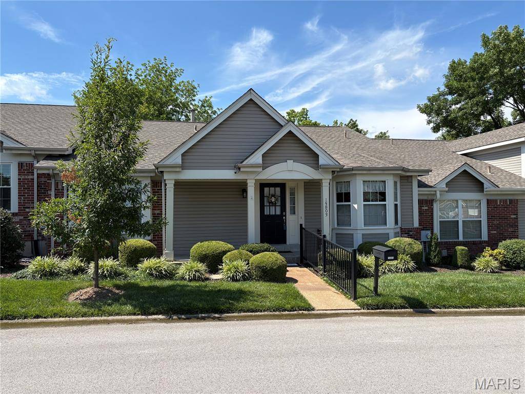 15803 Harris Ridge CT, Chesterfield, MO 63017