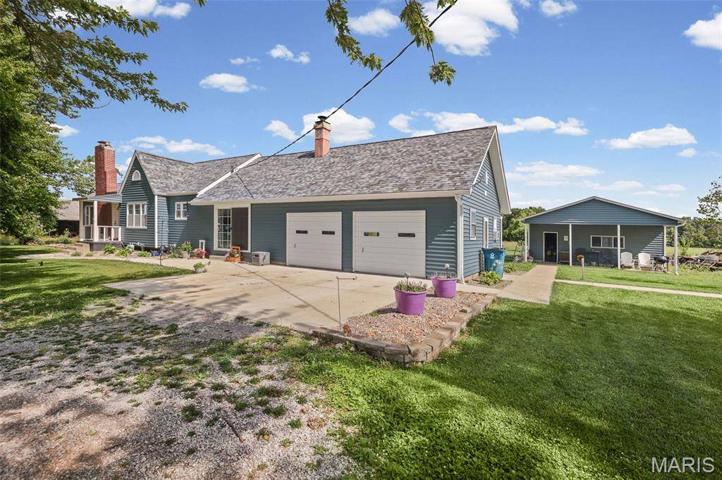 23035 Dubois Blacktop RD, Dubois, IL 62831