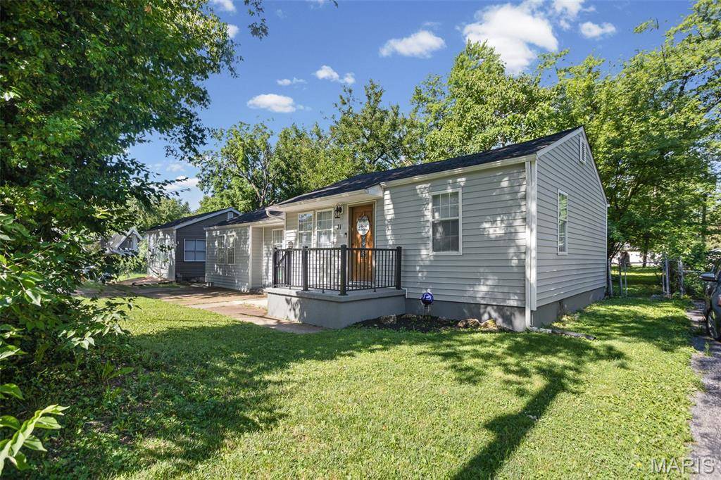 31 Judith LN, Fairview Heights, IL 62208