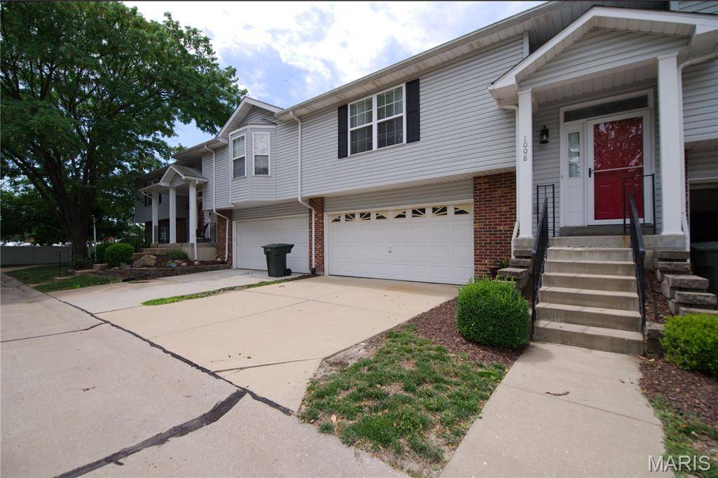 1008 Kamptown DR #C, St Charles, MO 63376
