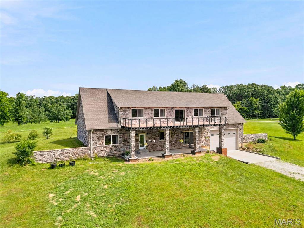 24613 Shady Oak PL, Perry, MO 63462