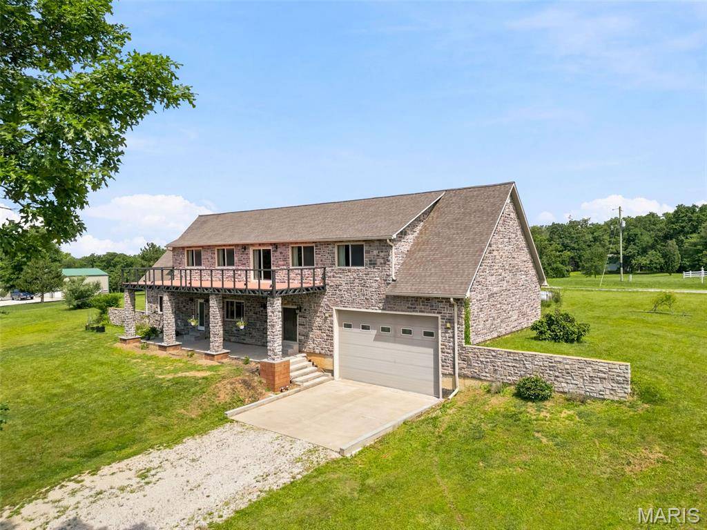 24613 Shady Oak PL, Perry, MO 63462