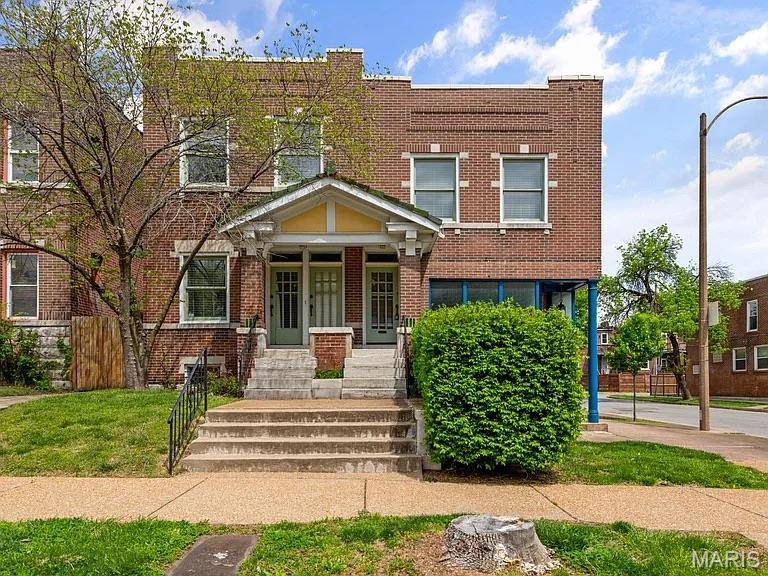 2901 Sidney ST, St Louis, MO 63104