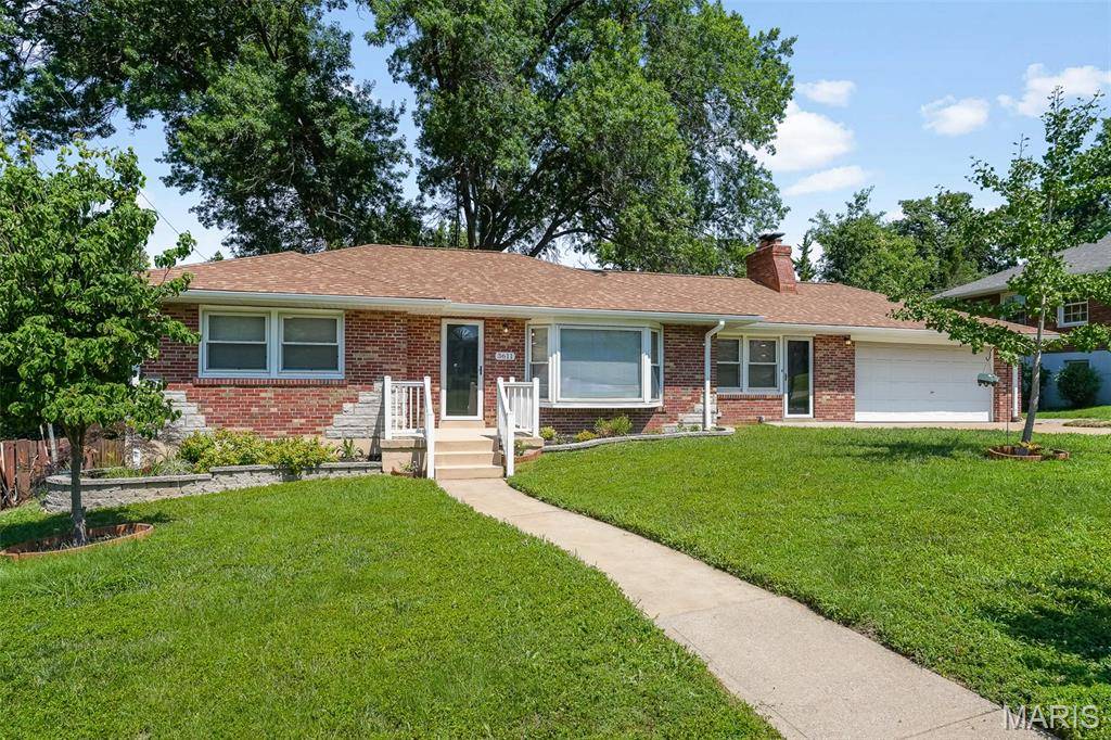 3611 Forest Dale DR, St Louis, MO 63125