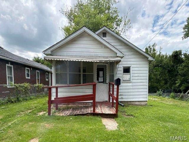 402 Condit AVE, Alton, IL 62002