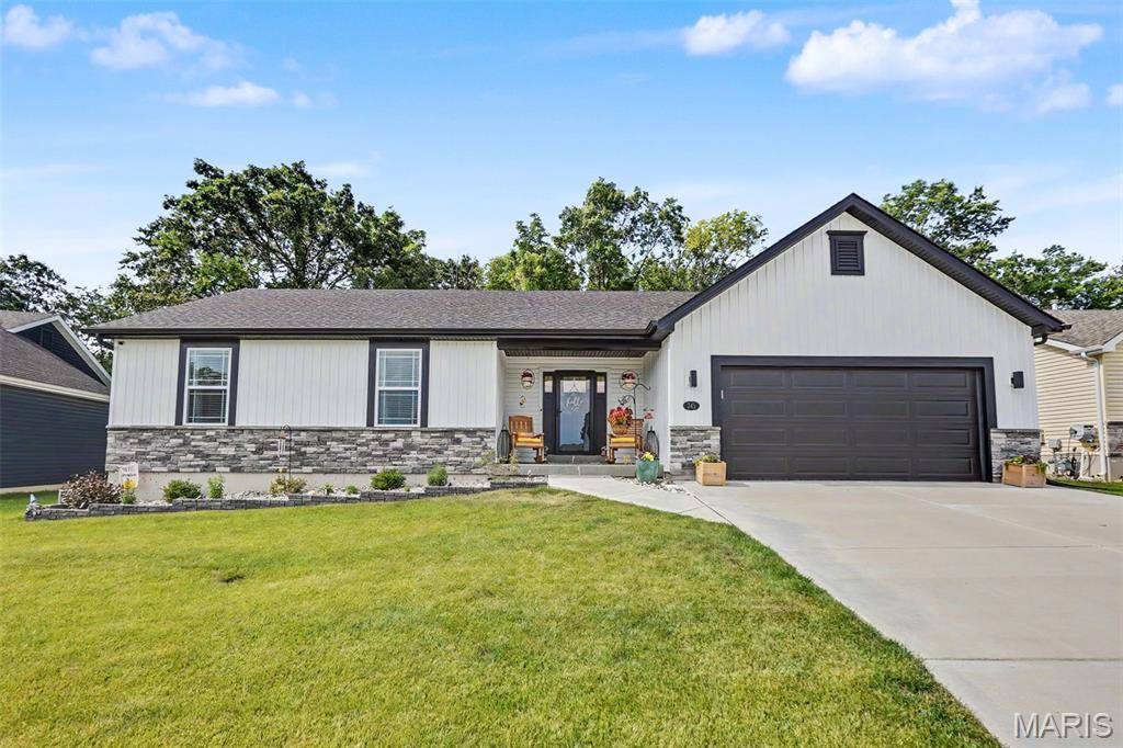 343 Birchwood DR, Moscow Mills, MO 63362