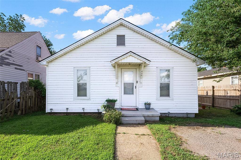404 W Murray LN, Sikeston, MO 63801