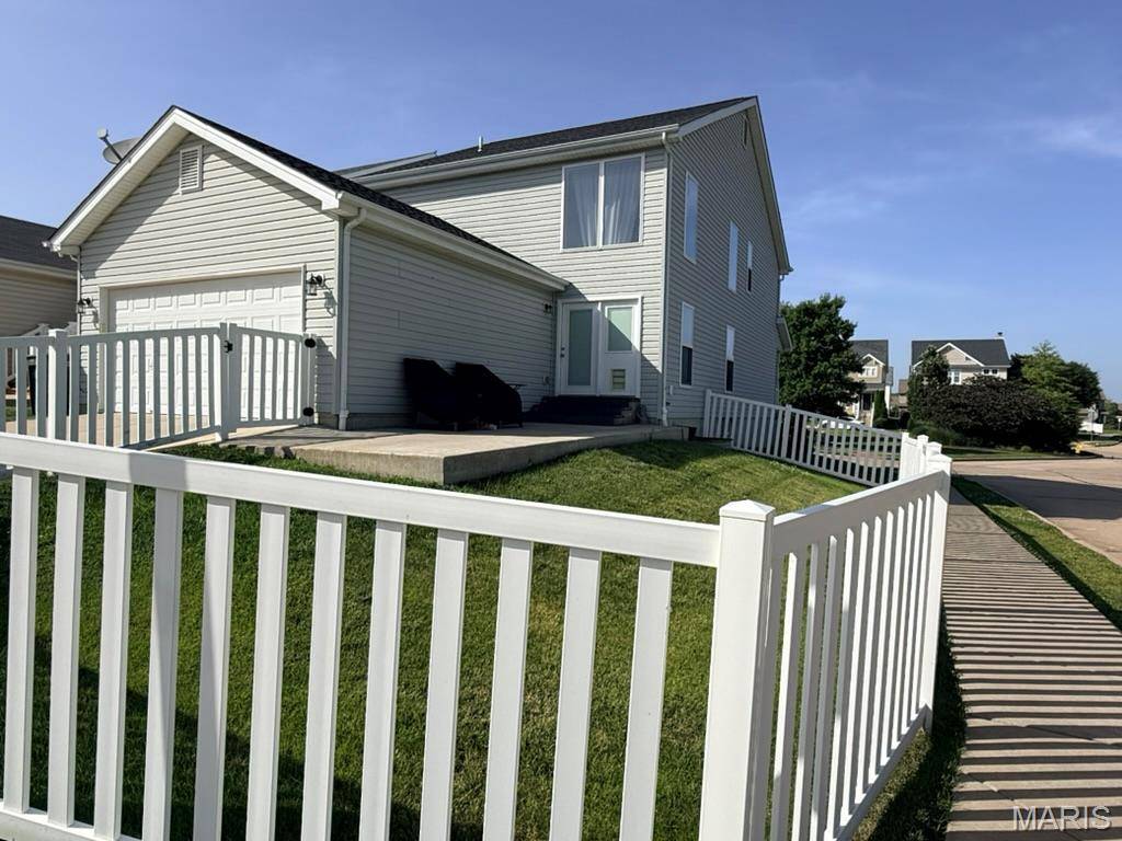 1401 Colonial DR, Cottleville, MO 63304