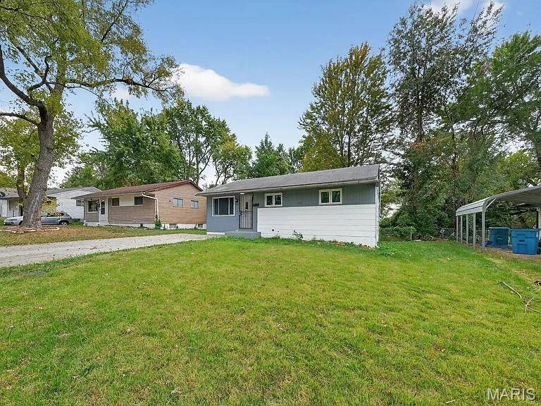 138 Grampian RD, Riverview, MO 63137