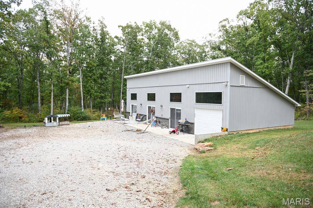 2103 Valley Creek Drive, Owensville, MO 65066
