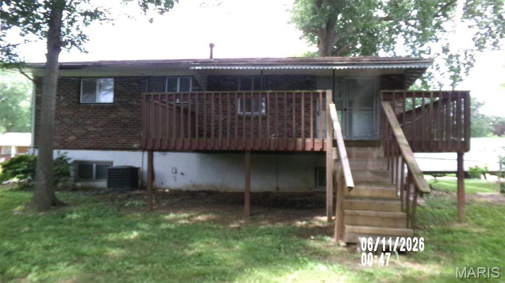 112 Philecia DR, Swansea, IL 62226